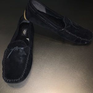 UGG black suede Moccasin